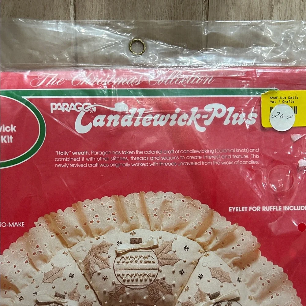 PARAGON -Vintage Candlewick Plus Wreath Kit - Cream